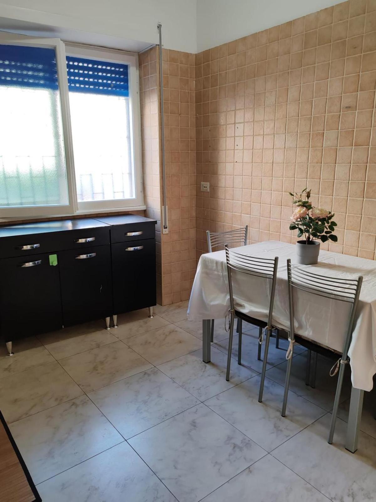 Affittacamere Appia Nuova 639 Roma Esterno foto